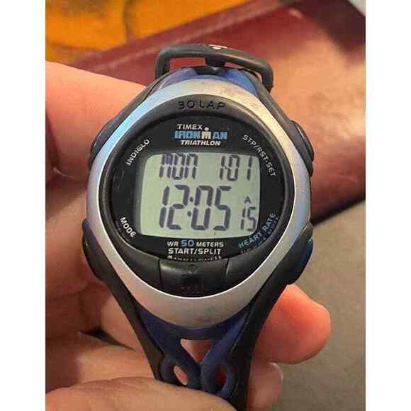 Men's 43mm Timex Ironman Triathlon watch, WR 50M, 30 Lap - Picture 3 of 3
